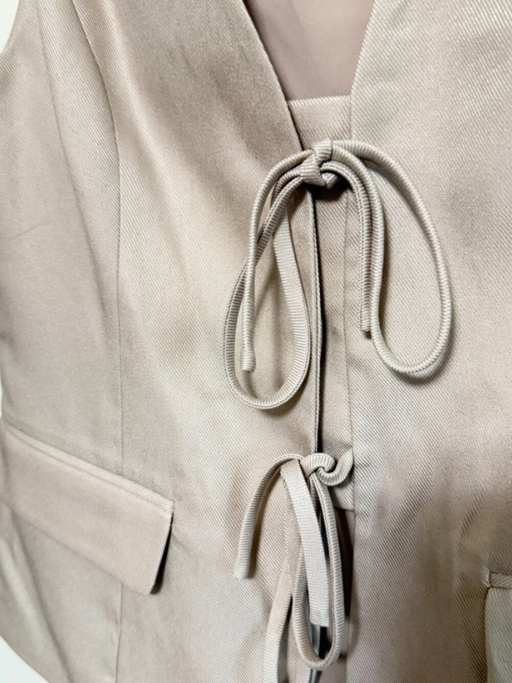 French Connection Front Tie Tailored Suiting Vest - Size Small - Picture 5 of 7